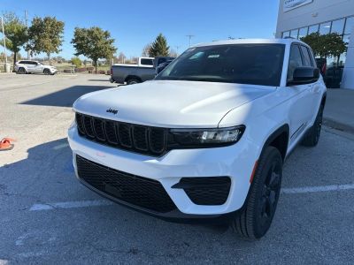 2025 Jeep Grand Cherokee - Photo 4