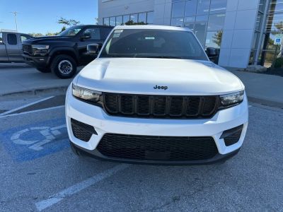 2025 Jeep Grand Cherokee - Photo 7