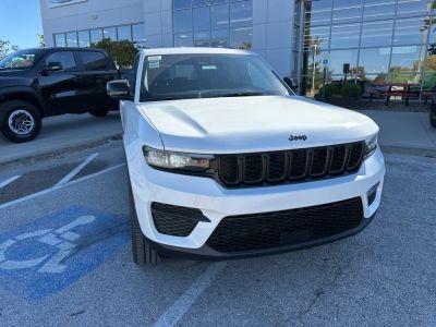 2025 Jeep Grand Cherokee - Photo 8