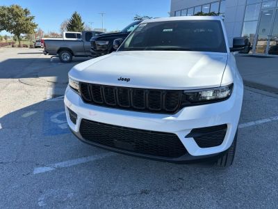 2025 Jeep Grand Cherokee - Photo 9