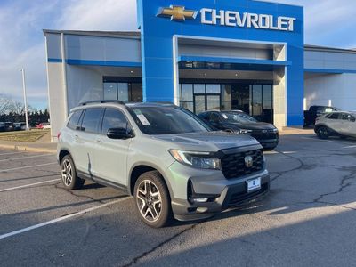 2022 Honda Passport YF8H0NKNW — front three-quarter view
