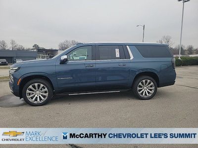 2026 Chevrolet Suburban — photo 8 view