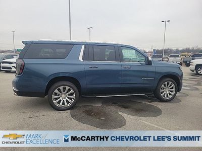 2026 Chevrolet Suburban — photo 9 view