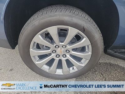 2026 Chevrolet Suburban — photo 10 view