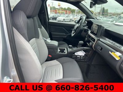 2025 Toyota Tacoma — photo 8 view