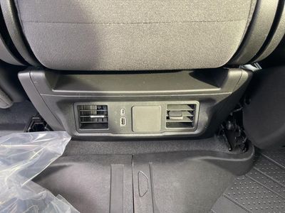 2026 Chevrolet Silverado 1500 — photo 13 view