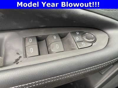 2024 Chevrolet Blazer EV — photo 11 view