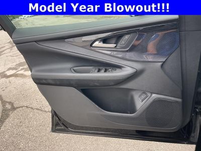 2024 Chevrolet Blazer EV — photo 9 view