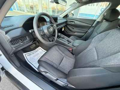 2025 Honda Accord — photo 14 view