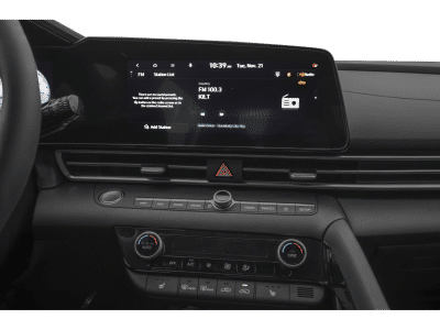 2025 Hyundai Elantra - Photo 7