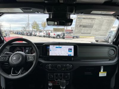 2026 Jeep Gladiator — photo 13 view