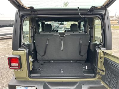 2026 Jeep Wrangler - Photo 13