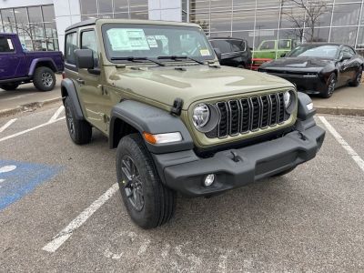 2026 Jeep Wrangler - Photo 3