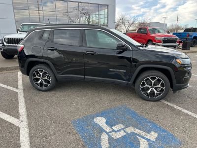 2026 Jeep Compass - Photo 35