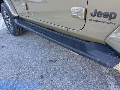 2026 Jeep Wrangler - Photo 12
