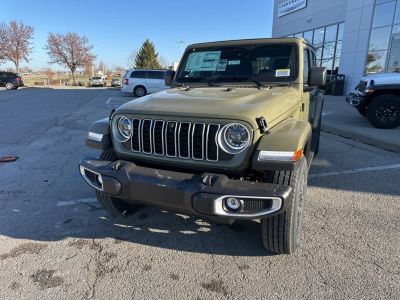 2026 Jeep Wrangler - Photo 4