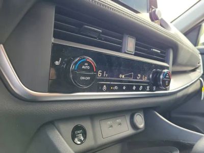 2026 Nissan Rogue — photo 17 view