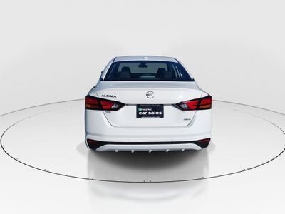 2025 Nissan Altima - Photo 6