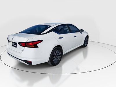 2025 Nissan Altima - Photo 7