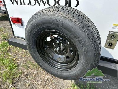 2025 Forest River RV Wildwood FSX - Photo 28
