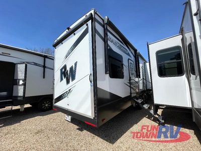 2023 Heartland Road Warrior - Photo 4