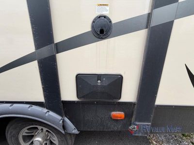 2016 Keystone RV Premier Ultra Lite - Photo 6