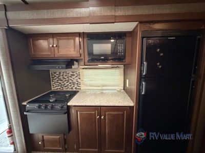 2016 Keystone RV Premier Ultra Lite - Photo 13
