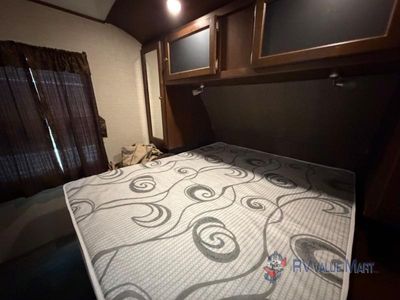 2016 Keystone RV Premier Ultra Lite - Photo 26