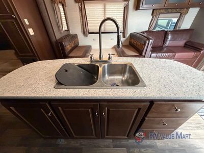 2016 Keystone RV Premier Ultra Lite - Photo 17
