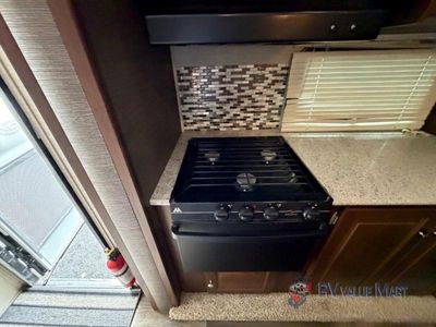 2016 Keystone RV Premier Ultra Lite - Photo 14