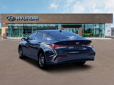 2026 Hyundai Elantra - Photo 5