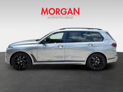 2024 BMW X7 — interior view