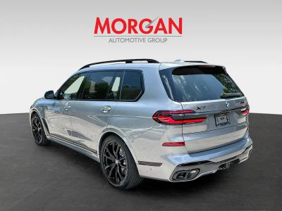 2024 BMW X7 — detail view