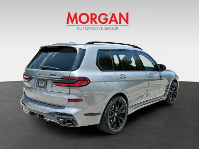 2024 BMW X7 — photo 7 view