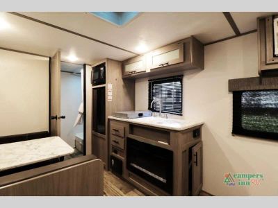 2023 Dutchmen RV Coleman — photo 14 view
