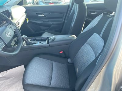 2026 Nissan Sentra — photo 9 view