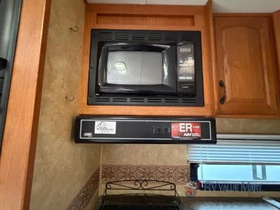 2009 Forest River RV Sandpiper — photo 17 view