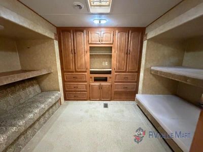 2009 Forest River RV Sandpiper — photo 23 view