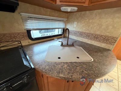 2009 Forest River RV Sandpiper — photo 16 view