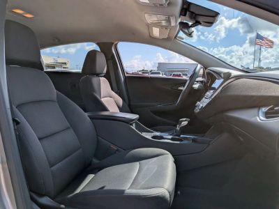 2025 Chevrolet Malibu - Photo 23