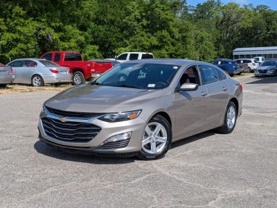2025 Chevrolet Malibu - Photo 1
