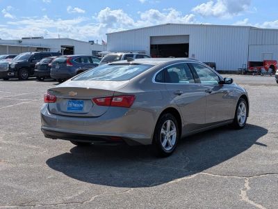 2025 Chevrolet Malibu - Photo 5