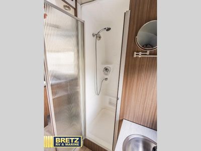2022 Airstream Caravel - Photo 12