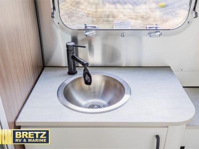 2022 Airstream Caravel - Photo 14