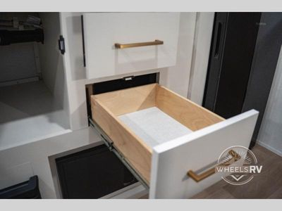 2026 Grand Design Transcend One - Photo 24