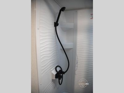 2026 Grand Design Transcend One - Photo 32