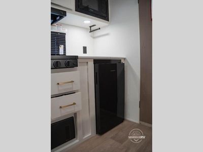 2026 Grand Design Transcend One - Photo 26