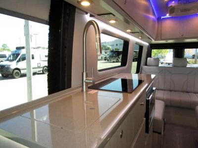 2027 Grech RV STRADA-ION - Photo 10