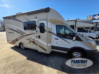 2017 Thor Motor Coach Compass - Photo 3