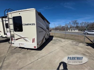 2017 Thor Motor Coach Compass - Photo 4